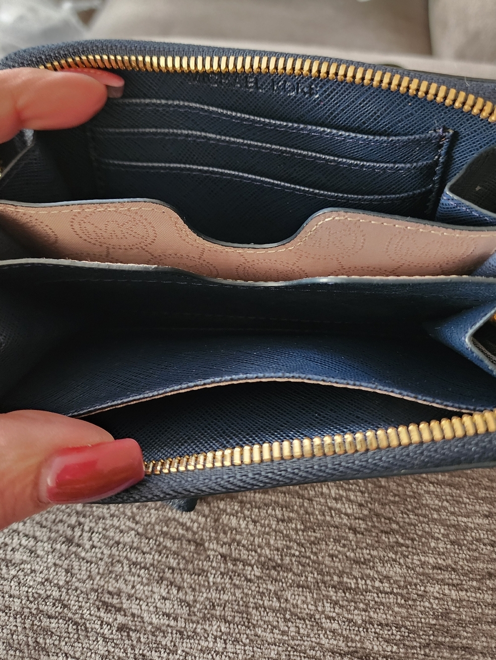 Michael Kors Navy and White Striped WristletHenri Bendel West 57th Stripe - Picture 3 of 4